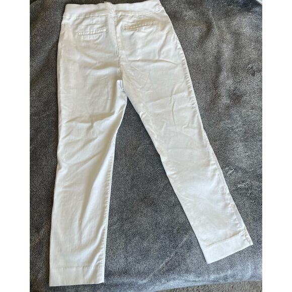 Chico's Brigitte Slimming White Stretchy Straight Leg Slit Ankle Jean Pants 8 1R - Picture 3 of 9